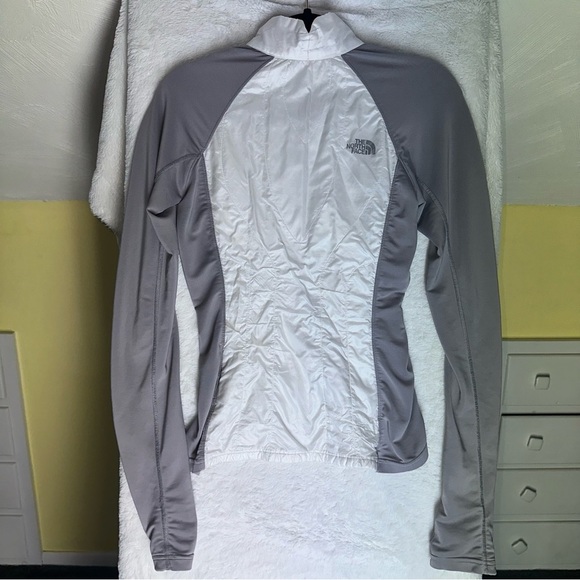 The North Face Gorpcore Primaloft Jacket White Gray Zip Up Pockets XS Athleisure - Picture 4 of 14